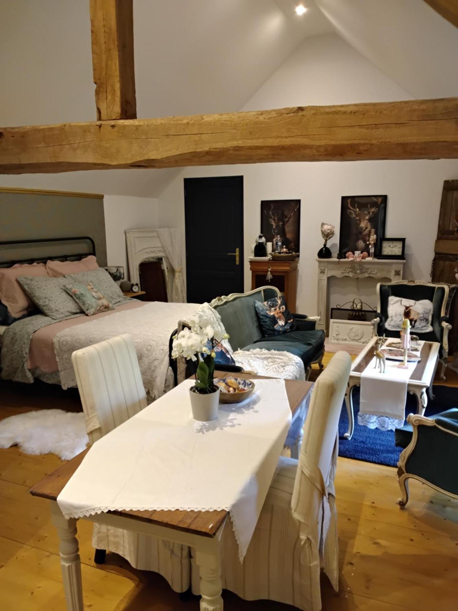 Au Petit Bonheur De Seraphine Saint-Aubin  Buitenkant foto